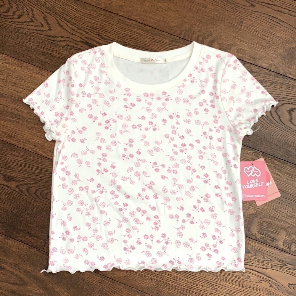 Heart & Hips Floral Babydoll Crop Tee